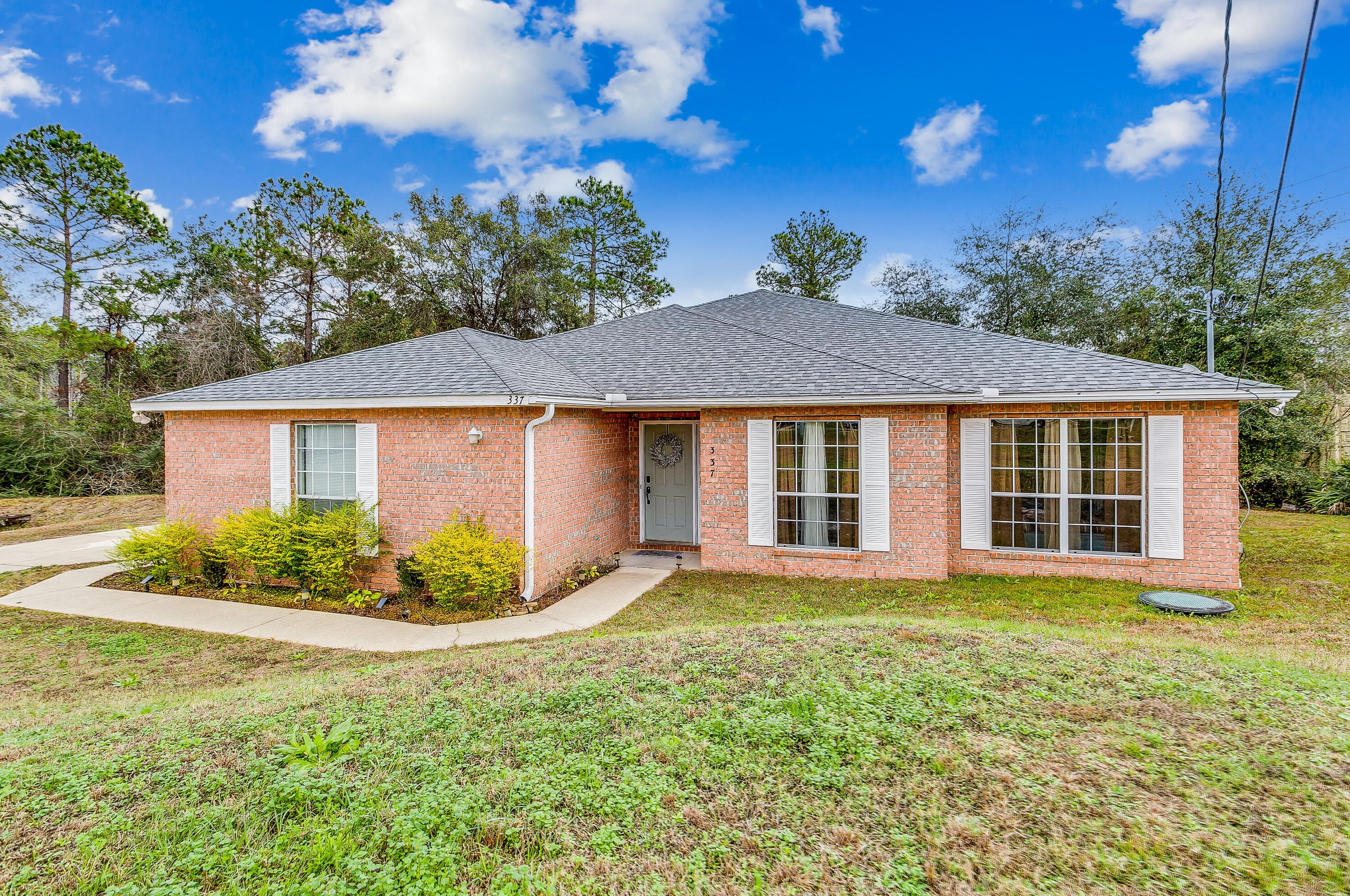 337 Peggy Dr, Crestview, FL 32536-6449