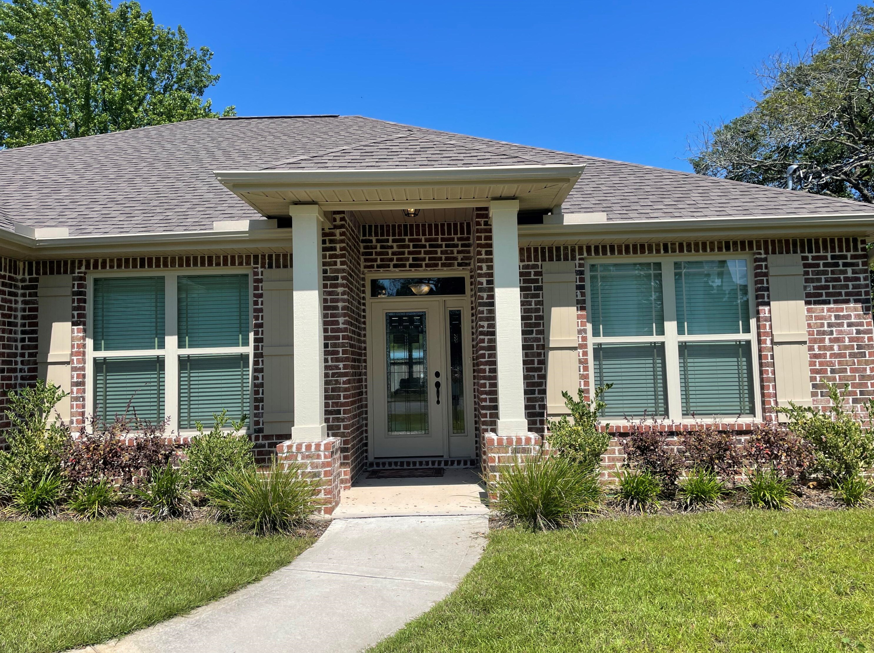 249 Paschel Ave, Mary Esther, FL 32569