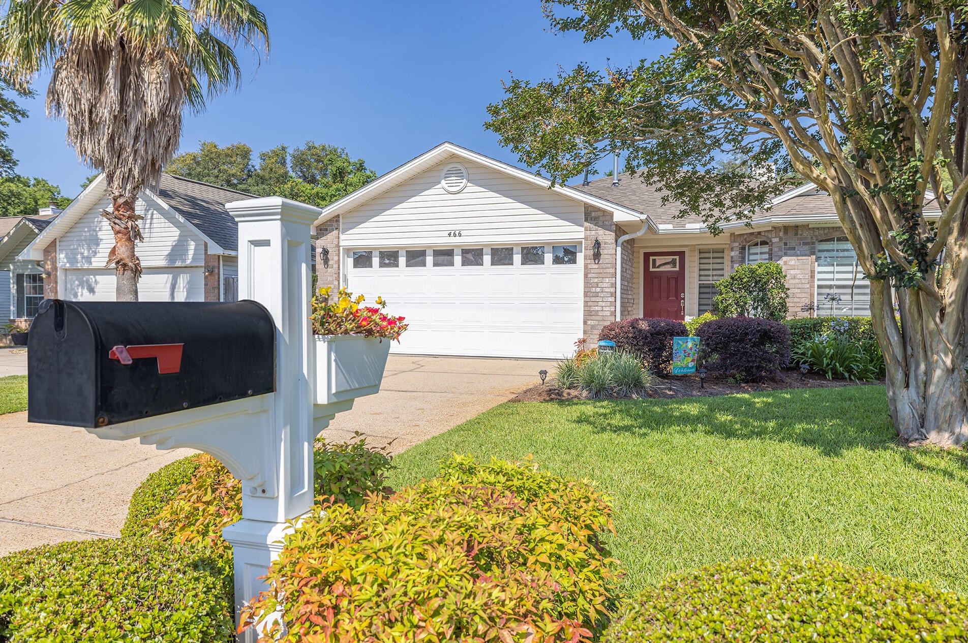 466 Rush Park Cir, Mary Esther, FL 32569