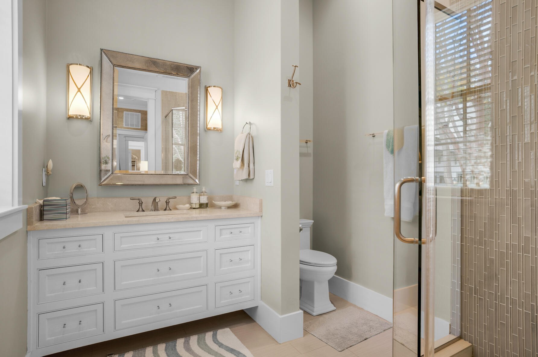 741 Miracle Strip Pkwy, Mary Esther FL  32569-1841 exterior