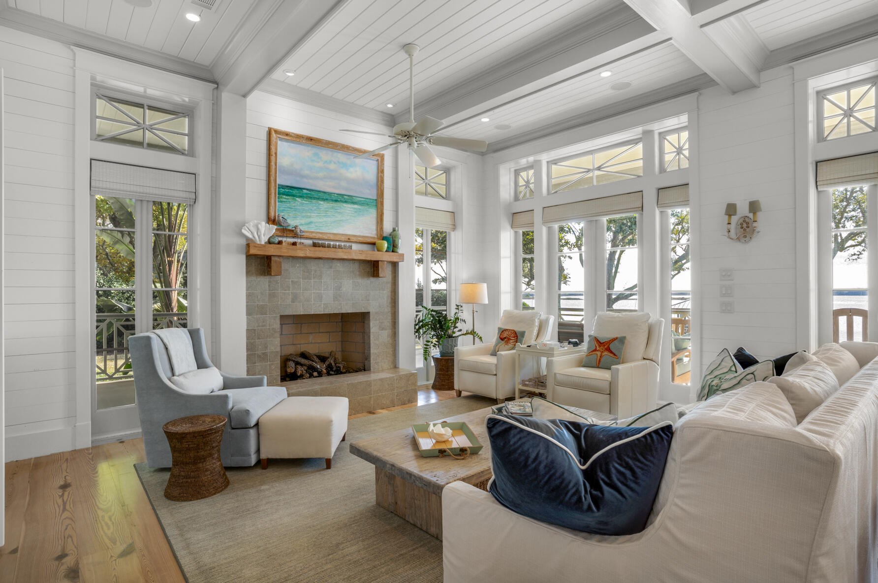 741 Miracle Strip Pkwy, Mary Esther FL  32569-1841 exterior