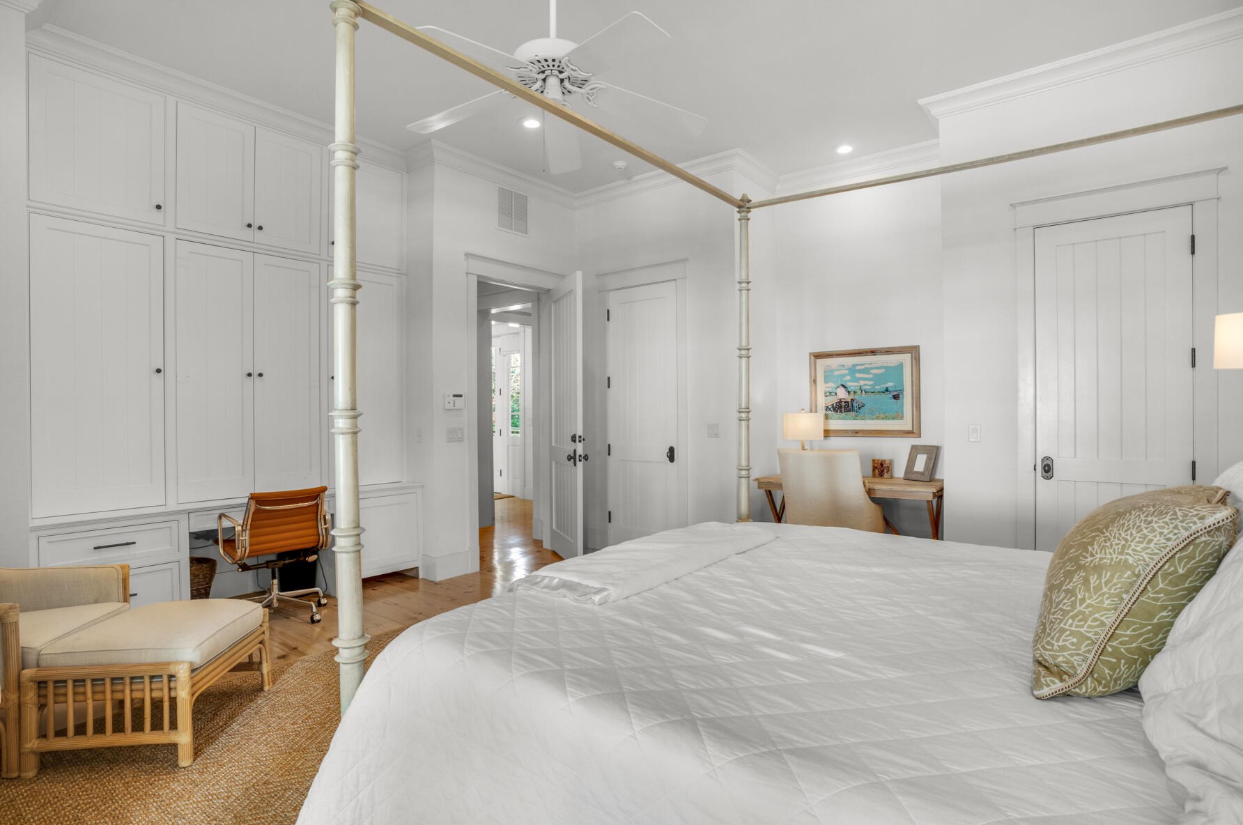 741 Miracle Strip Pkwy, Mary Esther FL  32569-1841 exterior