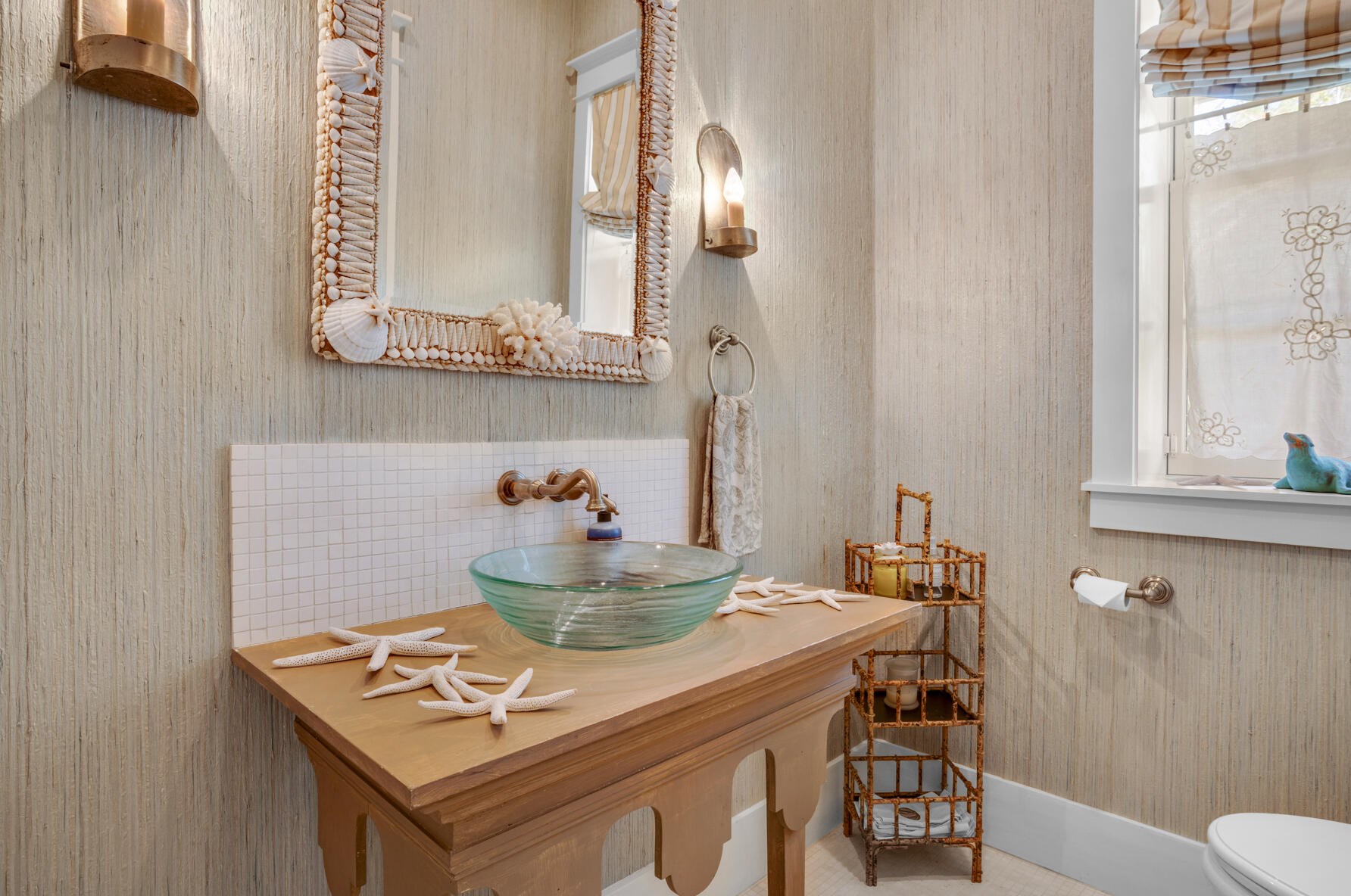 741 Miracle Strip Pkwy, Mary Esther FL  32569-1841 exterior