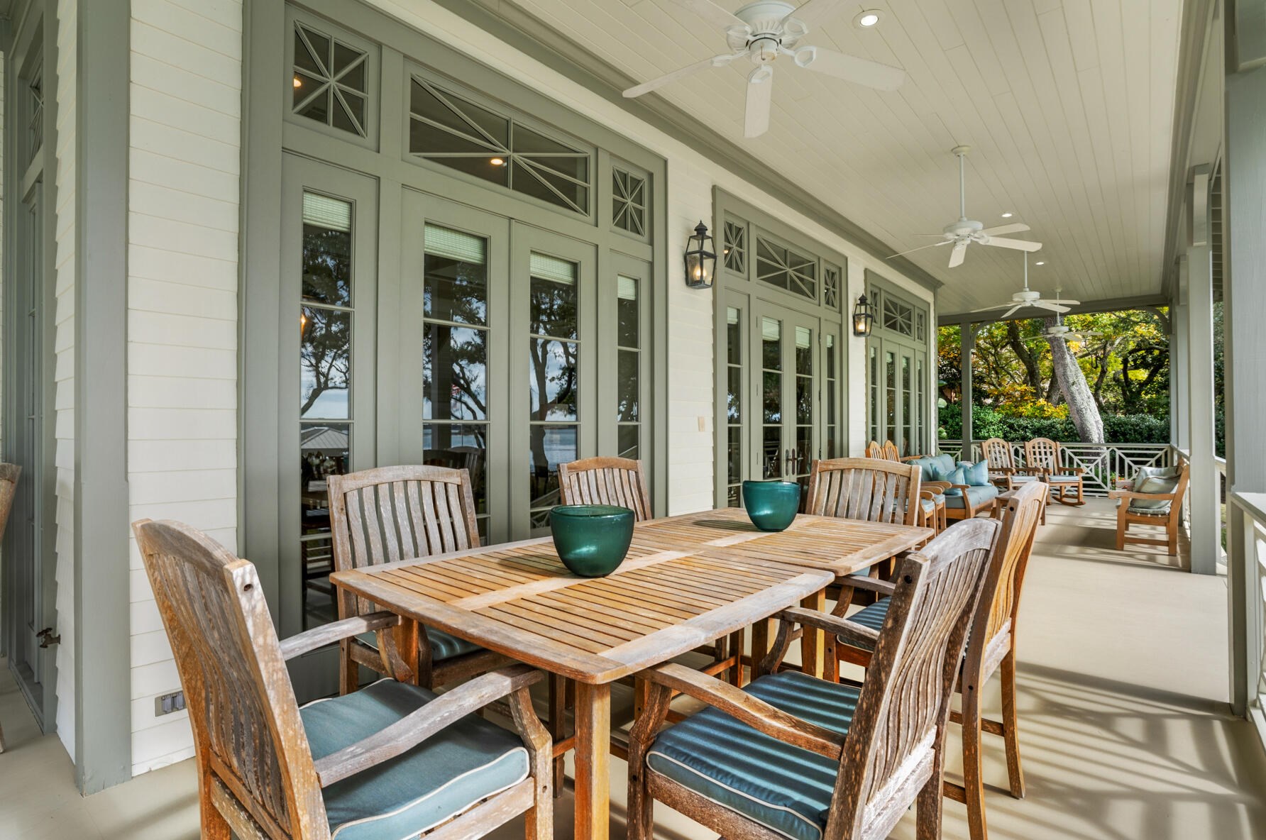 741 Miracle Strip Pkwy, Mary Esther FL  32569-1841 exterior