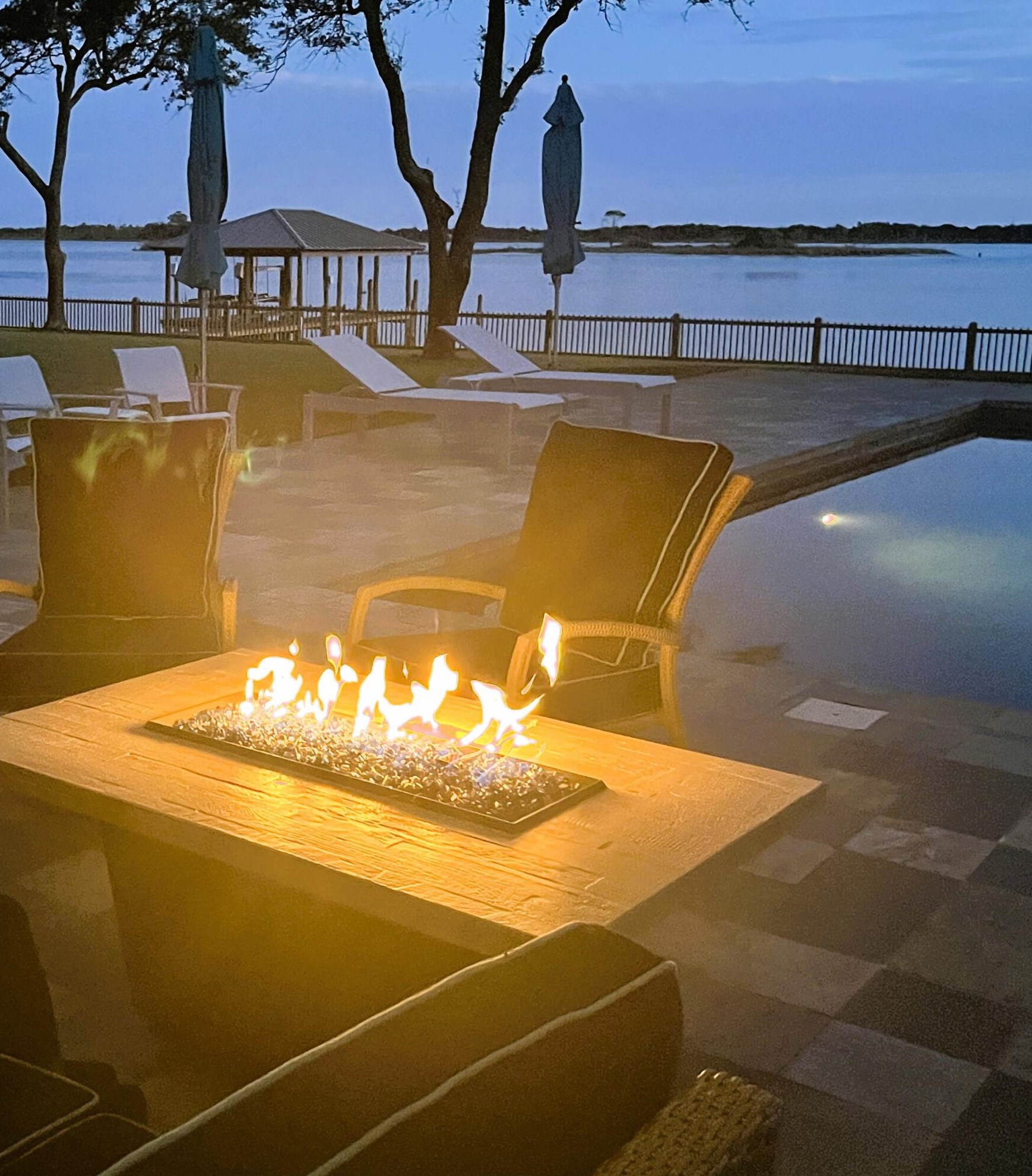 741 Miracle Strip Pkwy, Mary Esther FL  32569-1841 exterior