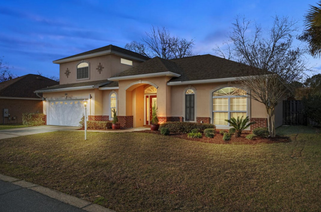 1961 Chesapeake Rdg, Fort Walton Beach, FL 32547-7195