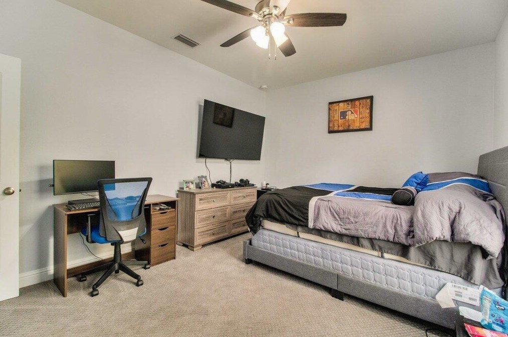 4547 Pfitzer Cir, Crestview FL  32536-2237 exterior