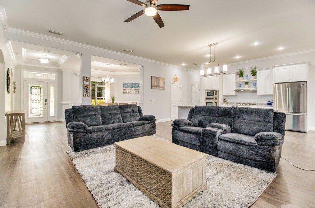 4547 Pfitzer Cir, Crestview FL  32536-2237 exterior