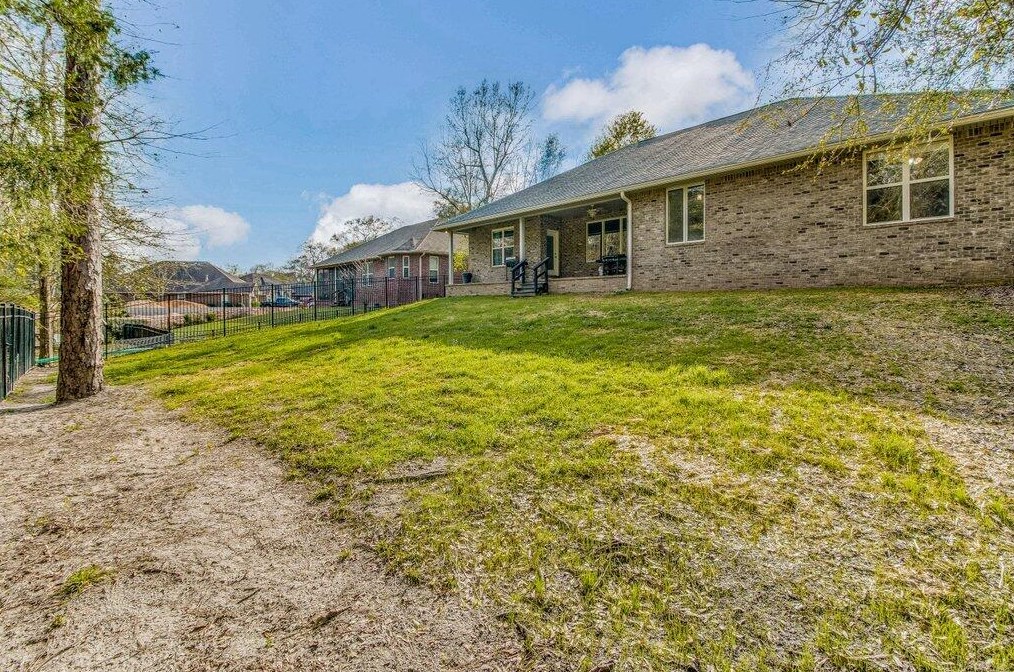4547 Pfitzer Cir, Crestview FL  32536-2237 exterior