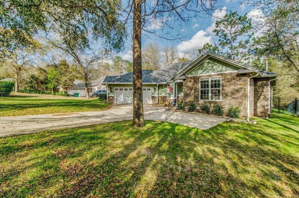 4547 Pfitzer Cir, Crestview FL  32536-2237 exterior