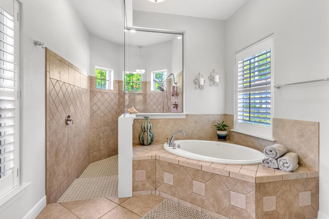 357 Kelly Plantation Dr, Destin FL  32541-3404 exterior