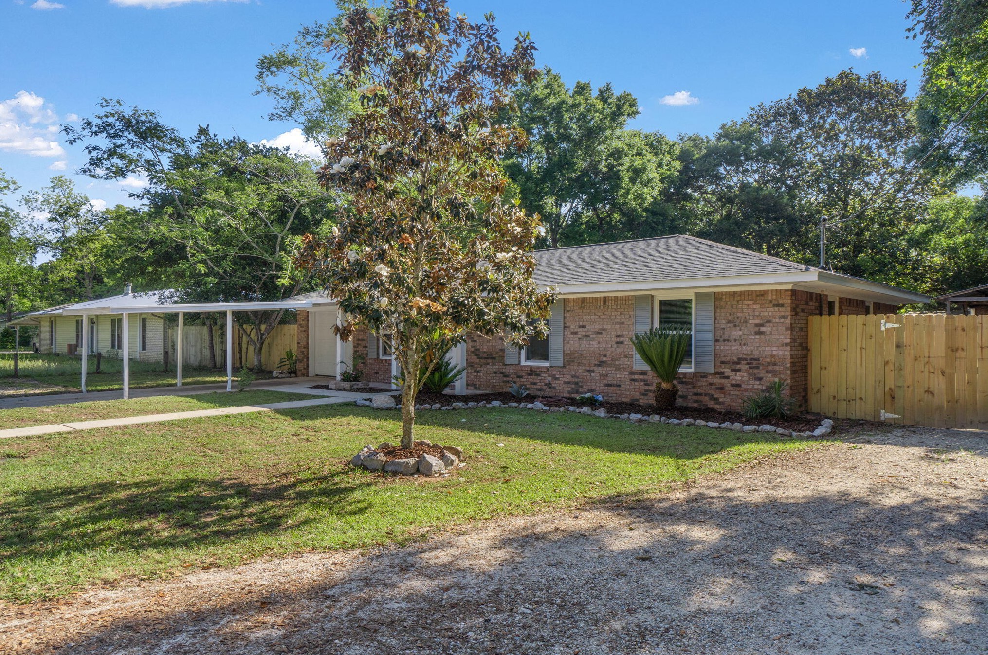 4838 Lynn Dr, Milton, FL 32571