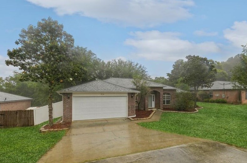 314 Egan Dr, Crestview, FL 32536-5425