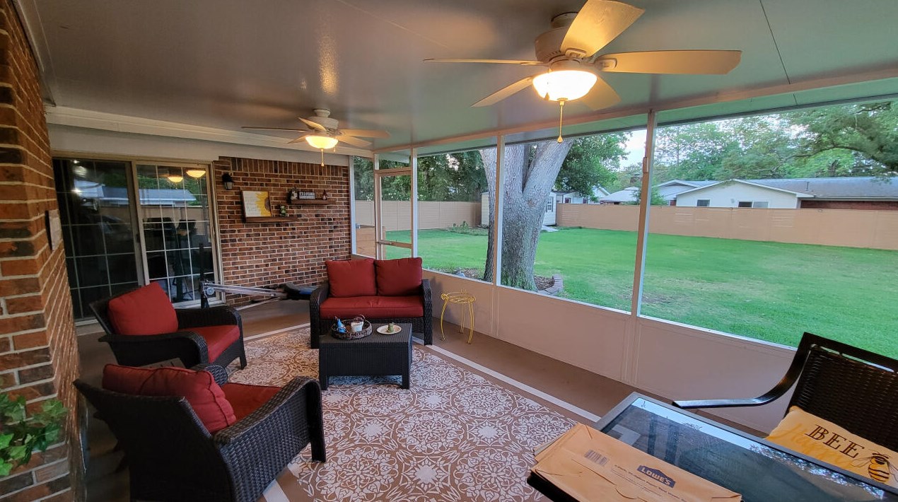 650 Country Club Ave, Fort Walton Beach FL  32547-1763 exterior