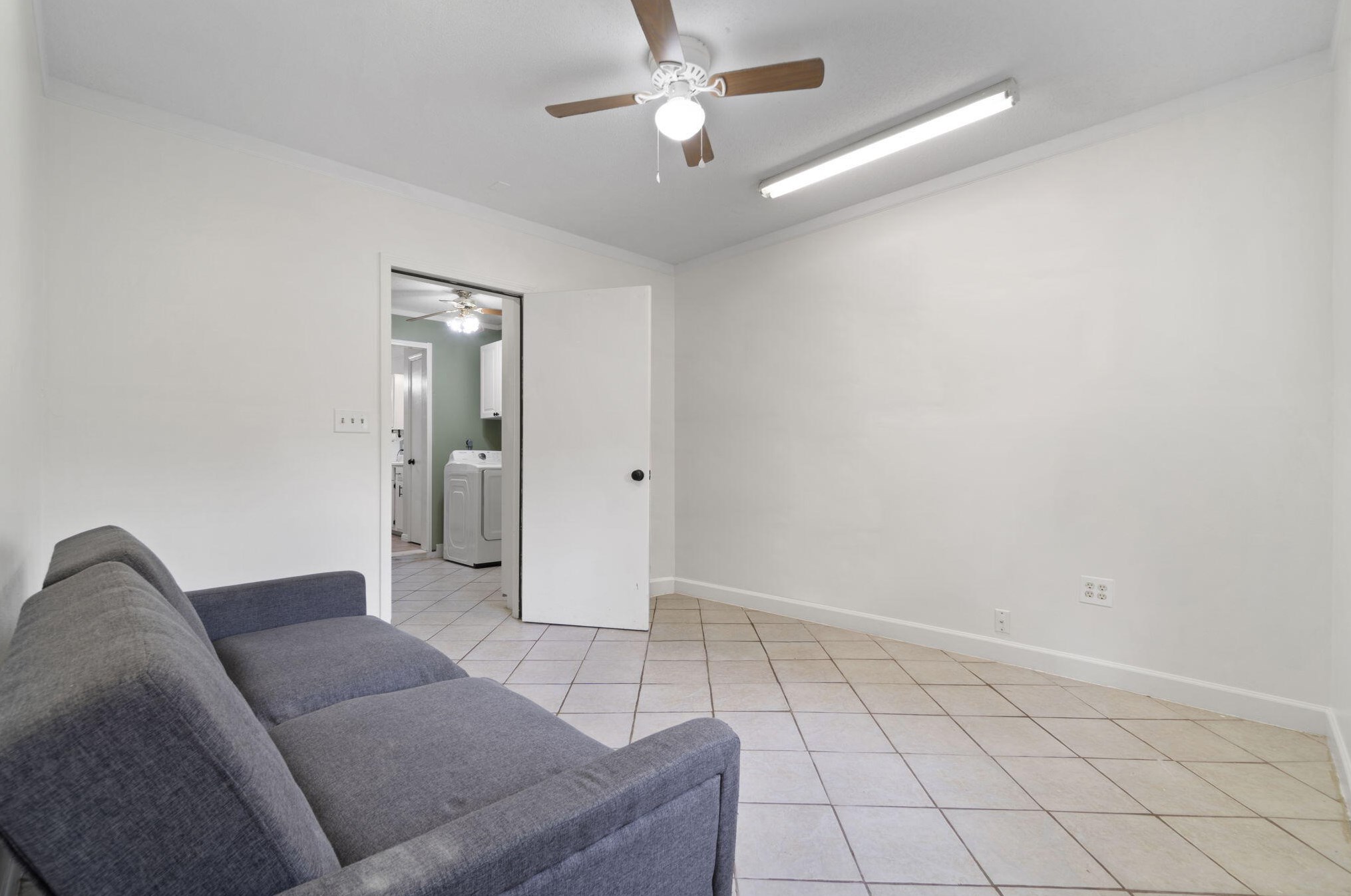 219 Grand Prix Dr, Crestview FL  32536-9296 exterior