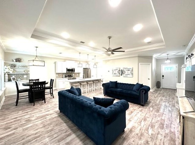 14 Lucky Ln, Mary Esther FL  32569-1424 exterior