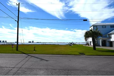 1783 Thresher Drive, Navarre, FL 32566 - Photo 32