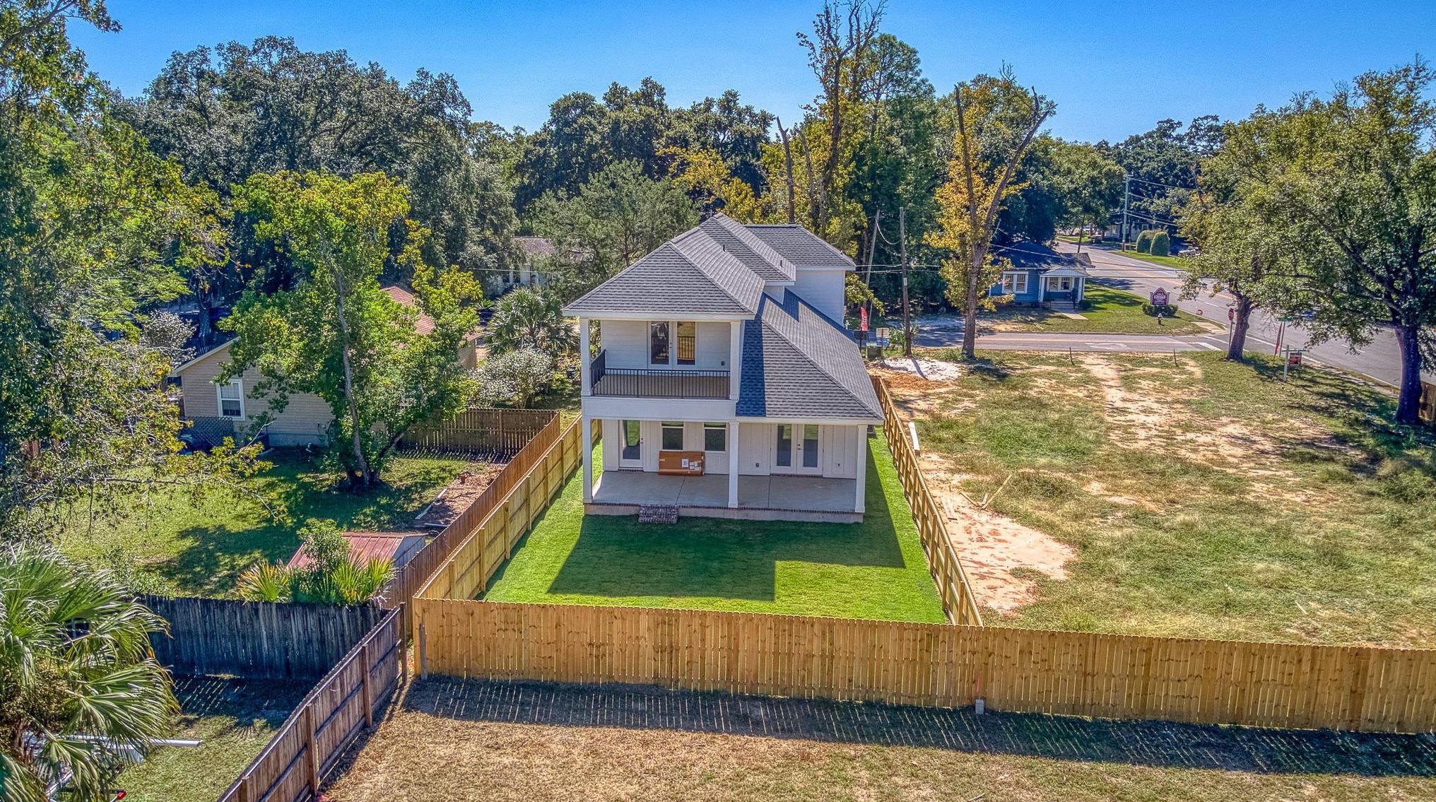 908 E Yonge Street E, Pensacola, FL 32503