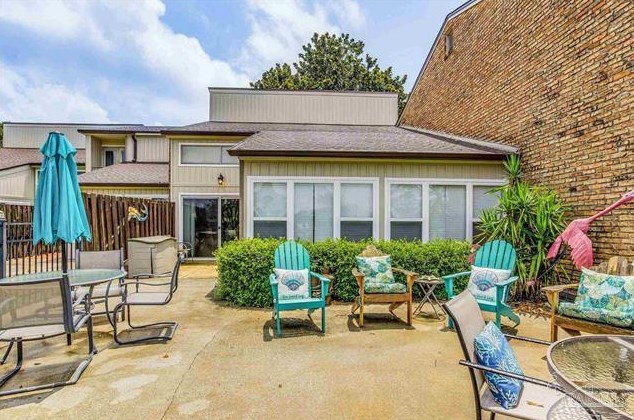 4810 Huron Dr, Pensacola, FL 32507