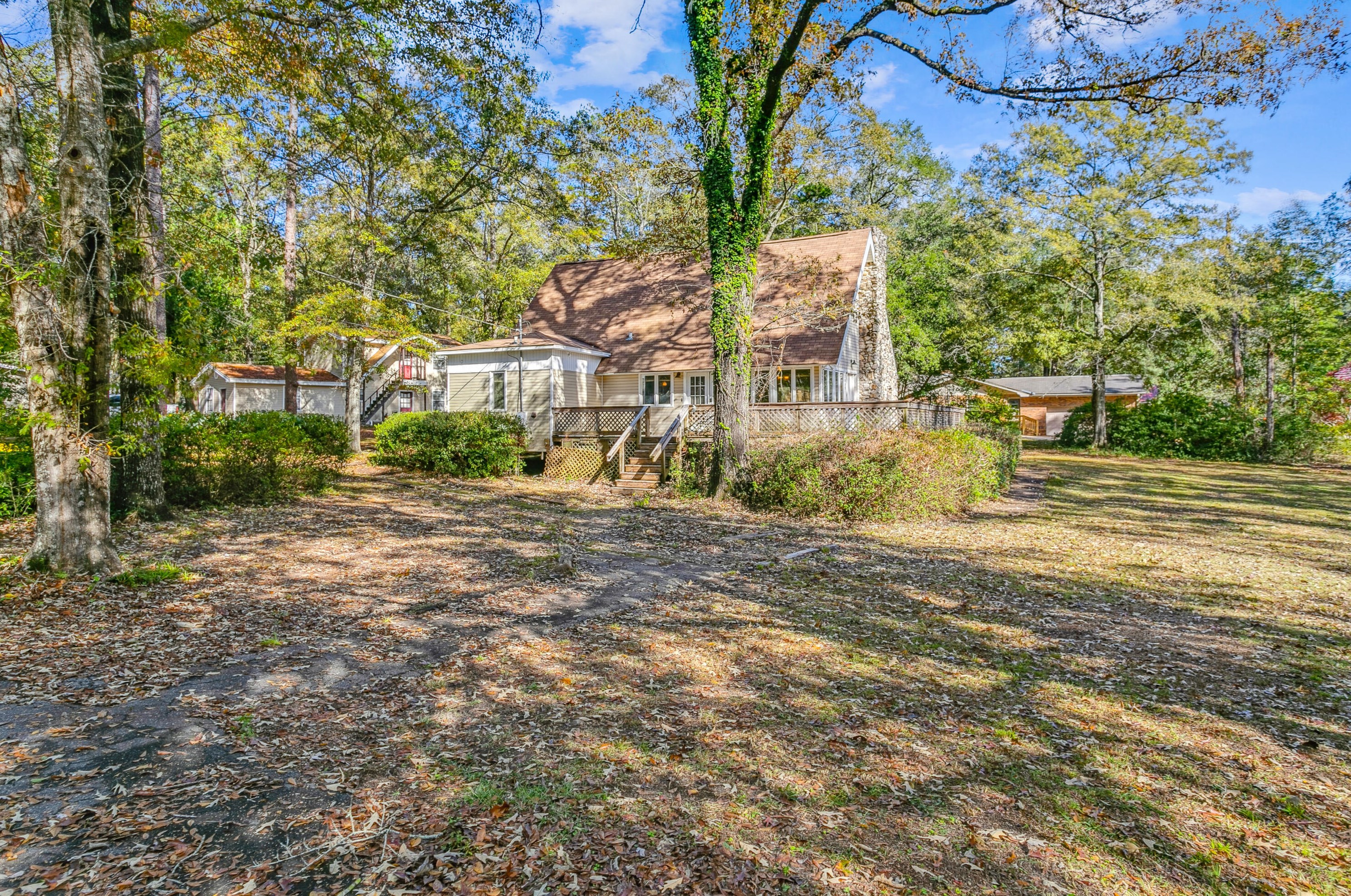 2815 Lake Silver Rd, Crestview, FL 32536
