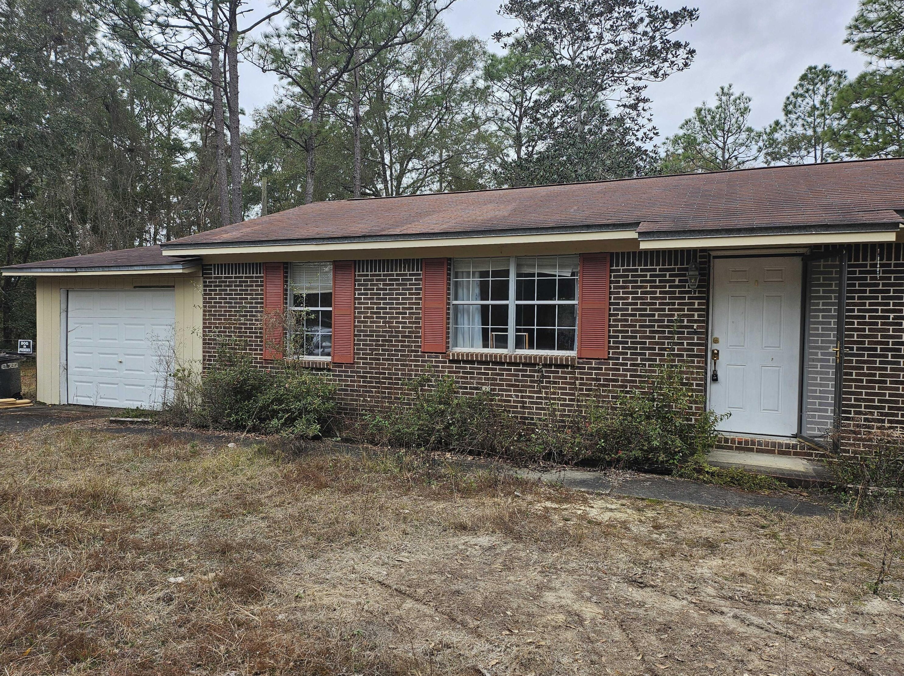 67 Chestnut St, Defuniak Springs, FL 32435
