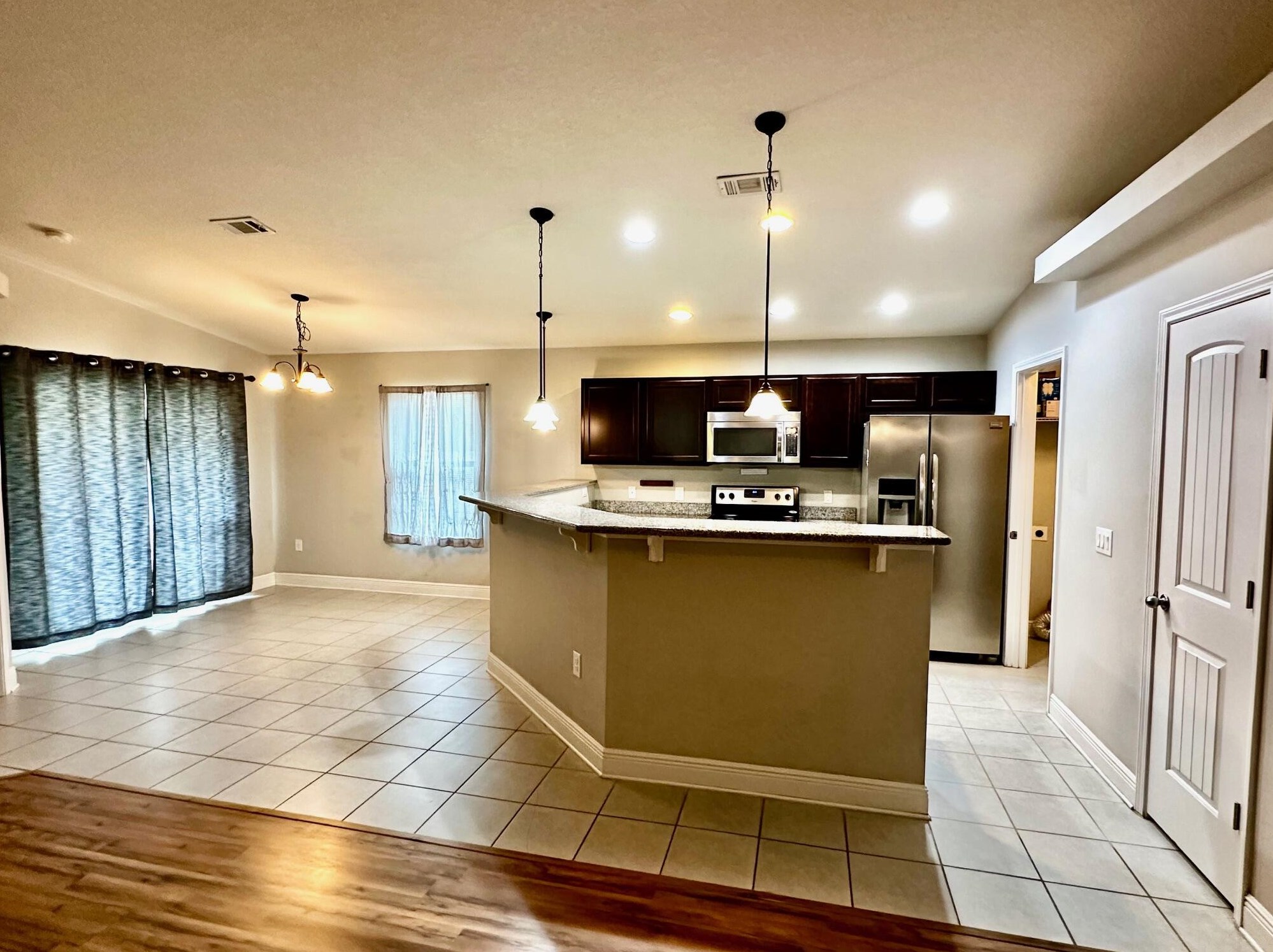 3106 Susan Dr, Crestview FL  32539-9059 exterior