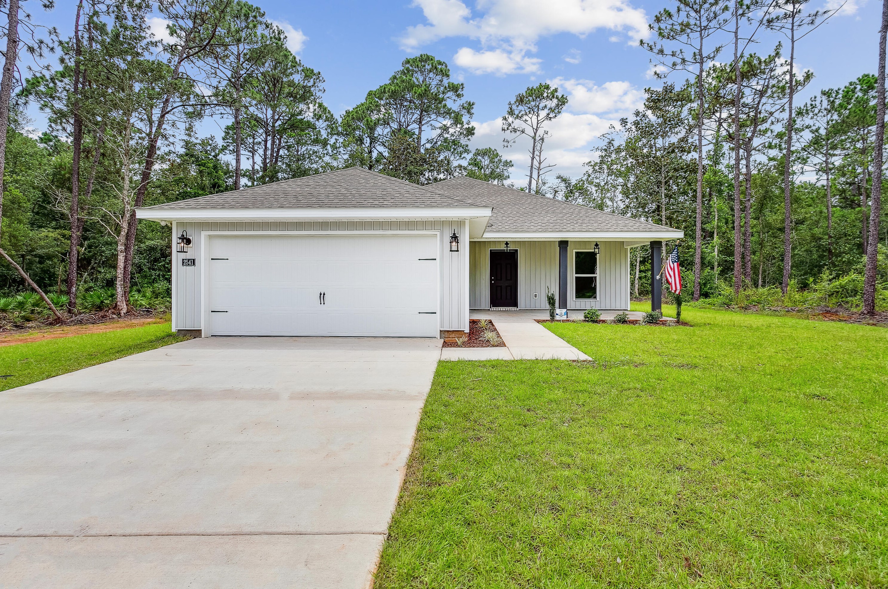 10148 American Farms Rd, Milton, FL 32583