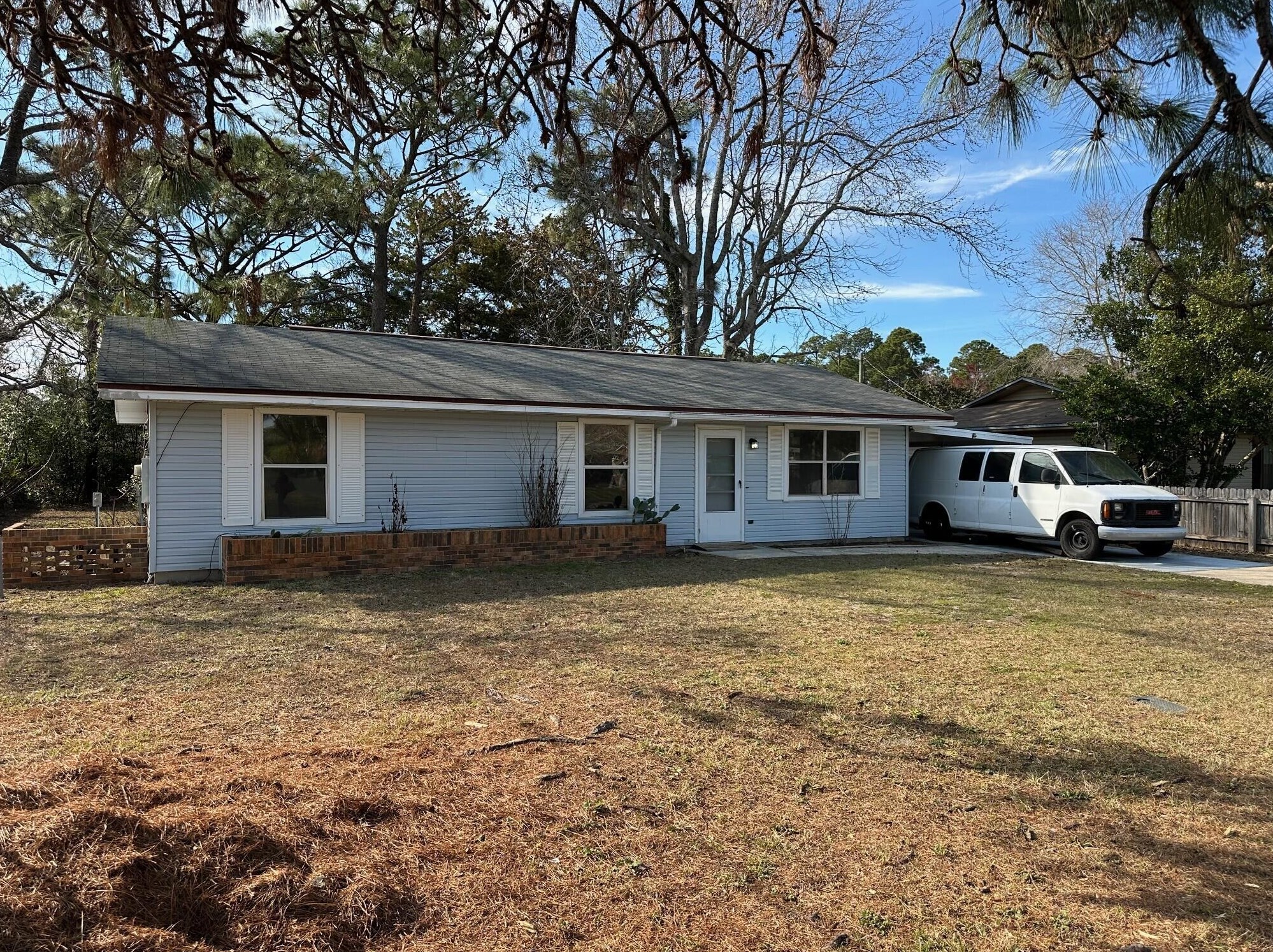 310 Woodland Ave, Mary Esther, FL 32569-1356