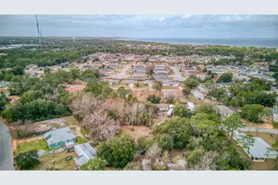 5609 Monument Court, Gulf Breeze, FL 32563 - Photo 14