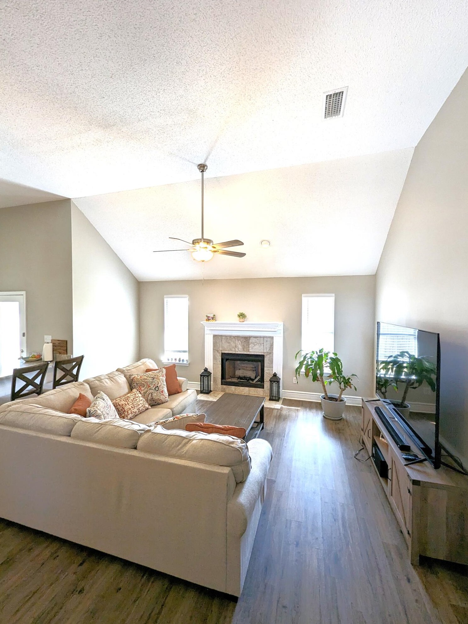 415 Bristol Cove Rd, Mary Esther, FL 32569
