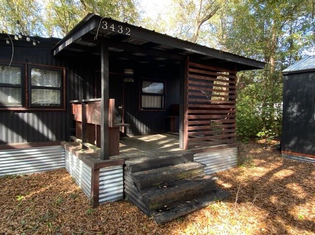 3432 Oak Tree Ln, Milton, FL 32571