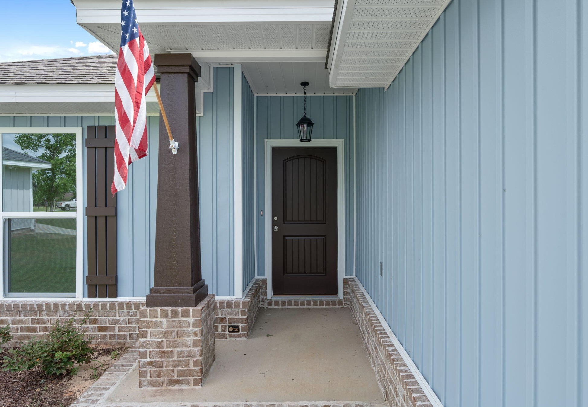 121 Dogwood Ave, Defuniak Springs, FL 32433-7584