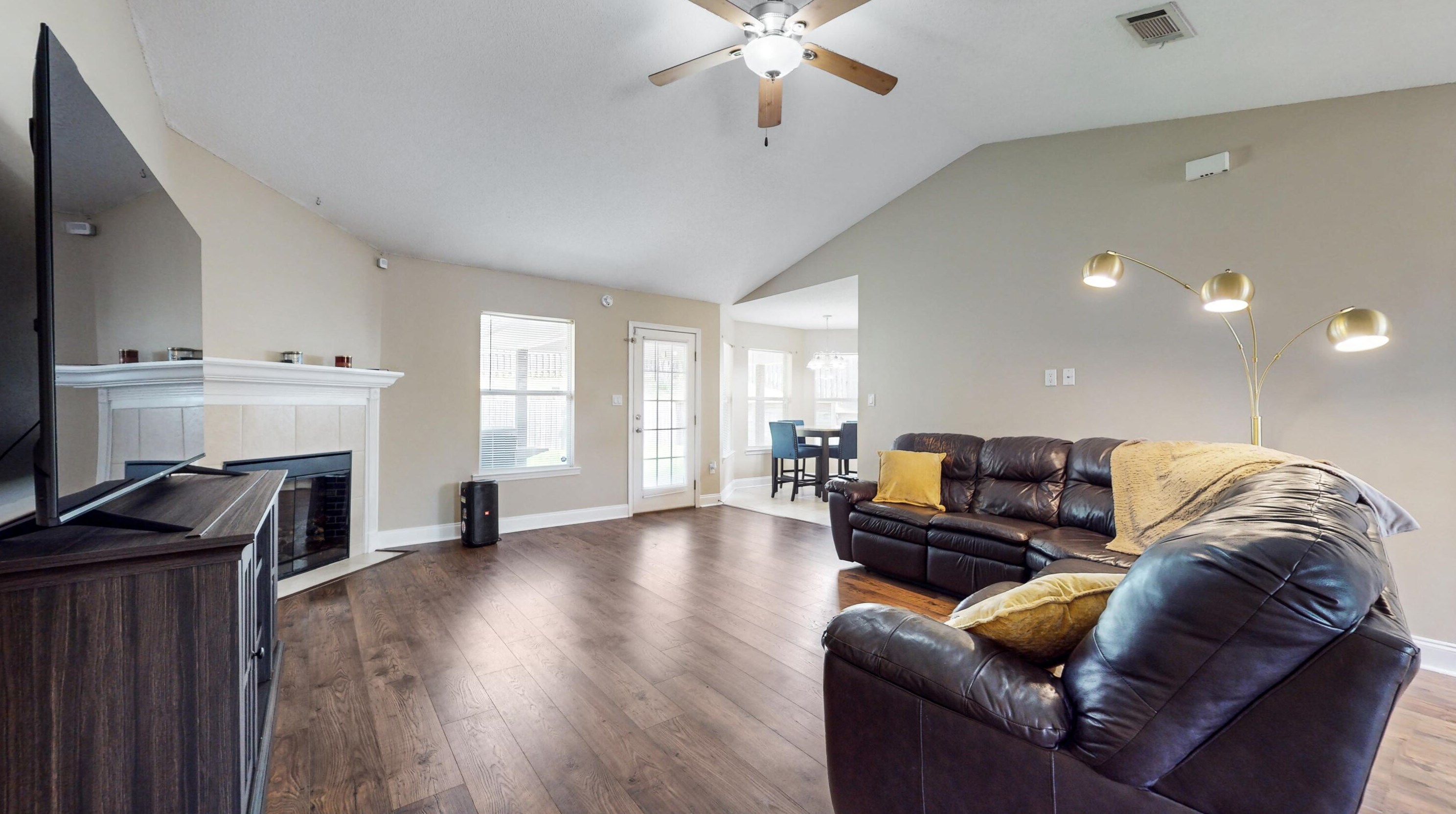 816 Travis Ct, Crestview, FL 32536-5435