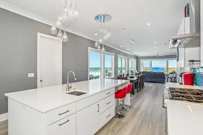 7307 Gulf Boulevard, Navarre, FL 32566 - Photo 14