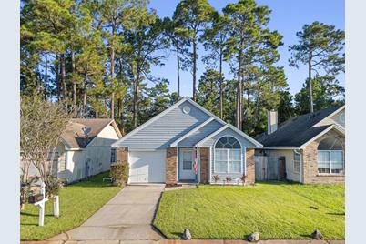 3058 Yorktown Circle, Fort Walton Beach, FL 32547 - Photo 1