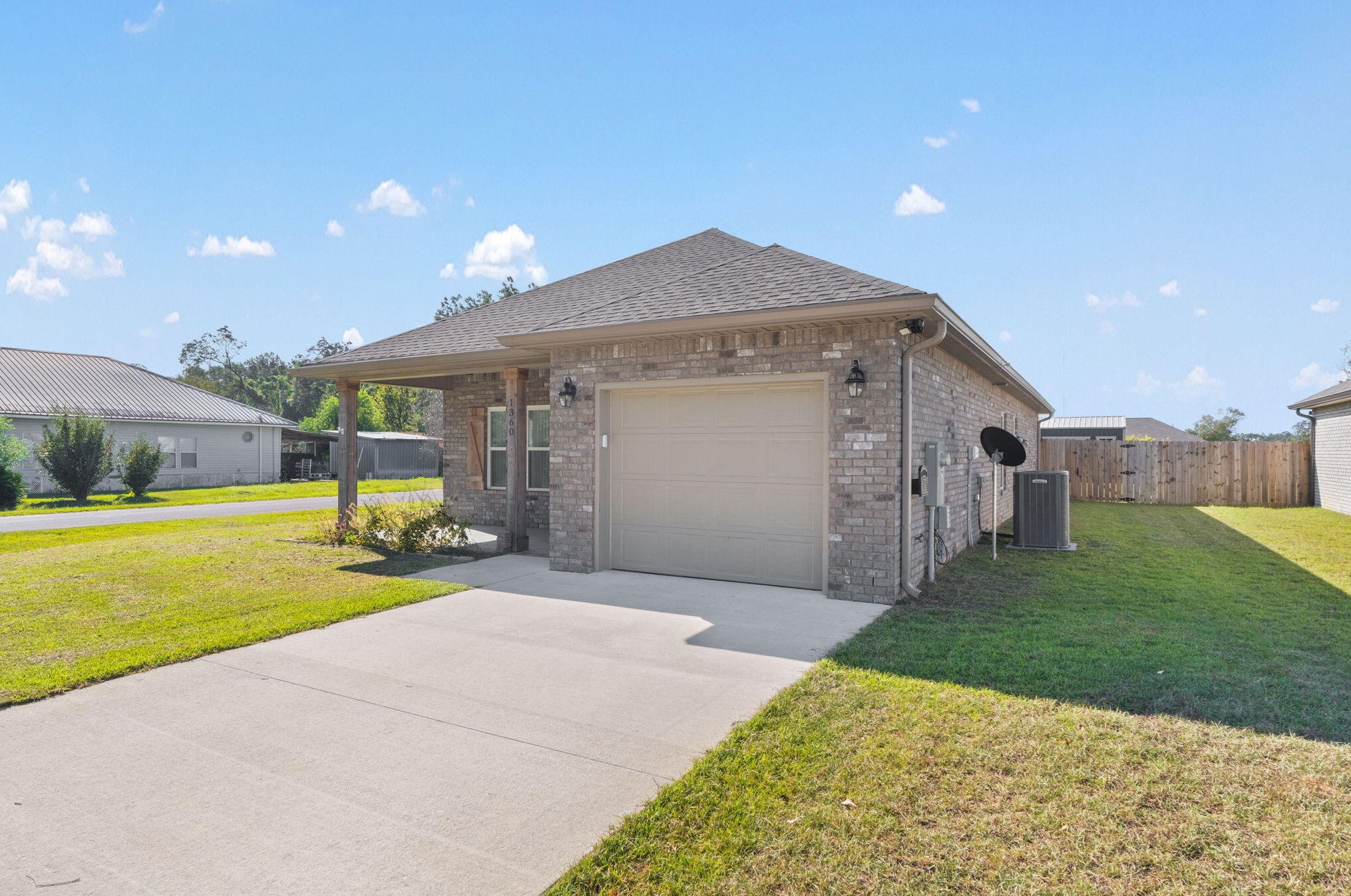 1360 Georgia Ave, Crestview, FL 32531