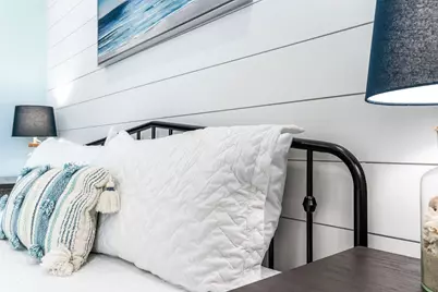 8082 Gulf Boulevard, Navarre, FL 32566 - Photo 32