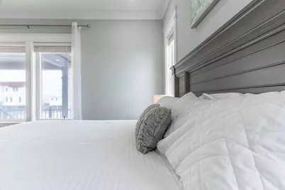 8082 Gulf Boulevard, Navarre, FL 32566 - Photo 20