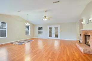 433 Orby St St, Pensacola, FL 32534 - Photo 2