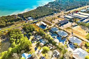 2136 Whispering Pines Blvd, Navarre, FL 32566 - Photo 20