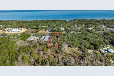 4667 Gulf Breeze Parkway, Gulf Breeze, FL 32563 - Photo 2