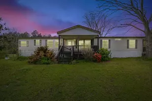 547 New Harmony Loop, Defuniak Springs, FL 32433 - Photo 2