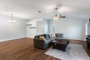 9044 Quail Roost Dr, Navarre, FL 32566 - Photo 16