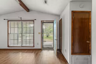 426 Brown Pl, Crestview, FL 32539 - Photo 6