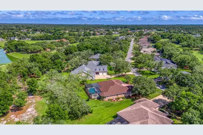 2796 Pebble Beach Drive, Navarre, FL 32566 - Photo 88