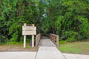 2092 Pritchard Point Dr, Navarre, FL 32566 - Photo 40