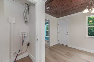 211 Broadmoor Ln, Pensacola, FL 32507 - Photo 10