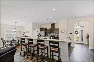 6065 Autumn Pines Cir, Pace, FL 32571 - Photo 10