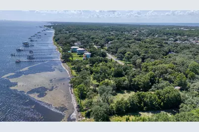 5161 Soundside Drive, Gulf Breeze, FL 32563 - Photo 16