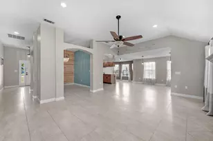 303 Patricia Ln, Fort Walton Beach, FL 32547 - Photo 6